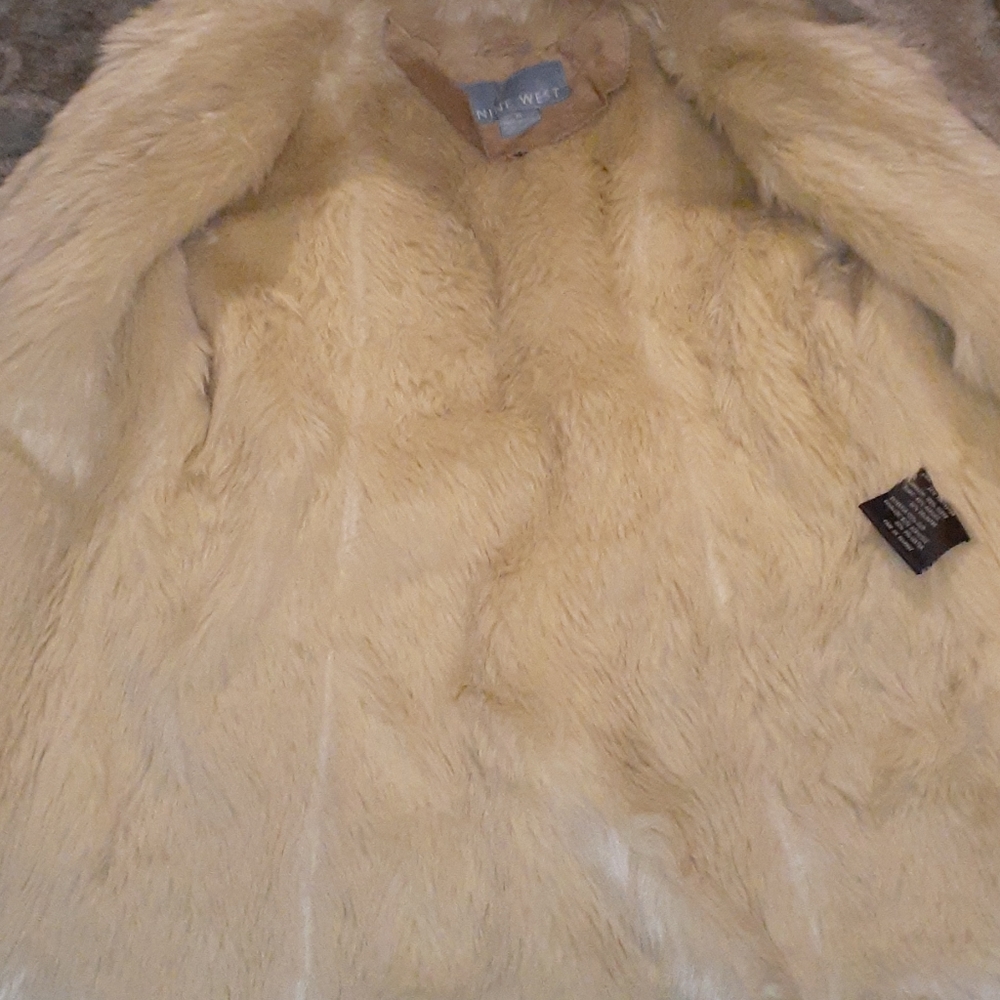 Jacket - Picture 2 of 8